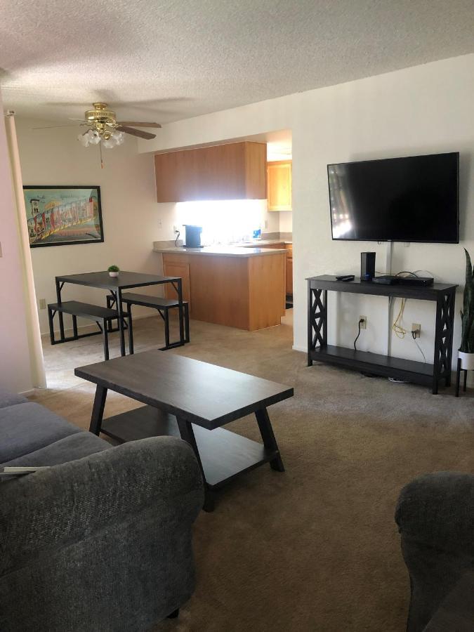 Whispering Meadows Apartments بيكرسفيلد المظهر الخارجي الصورة