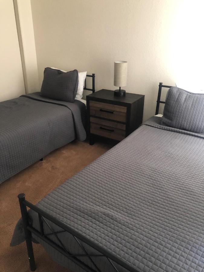 Whispering Meadows Apartments بيكرسفيلد المظهر الخارجي الصورة