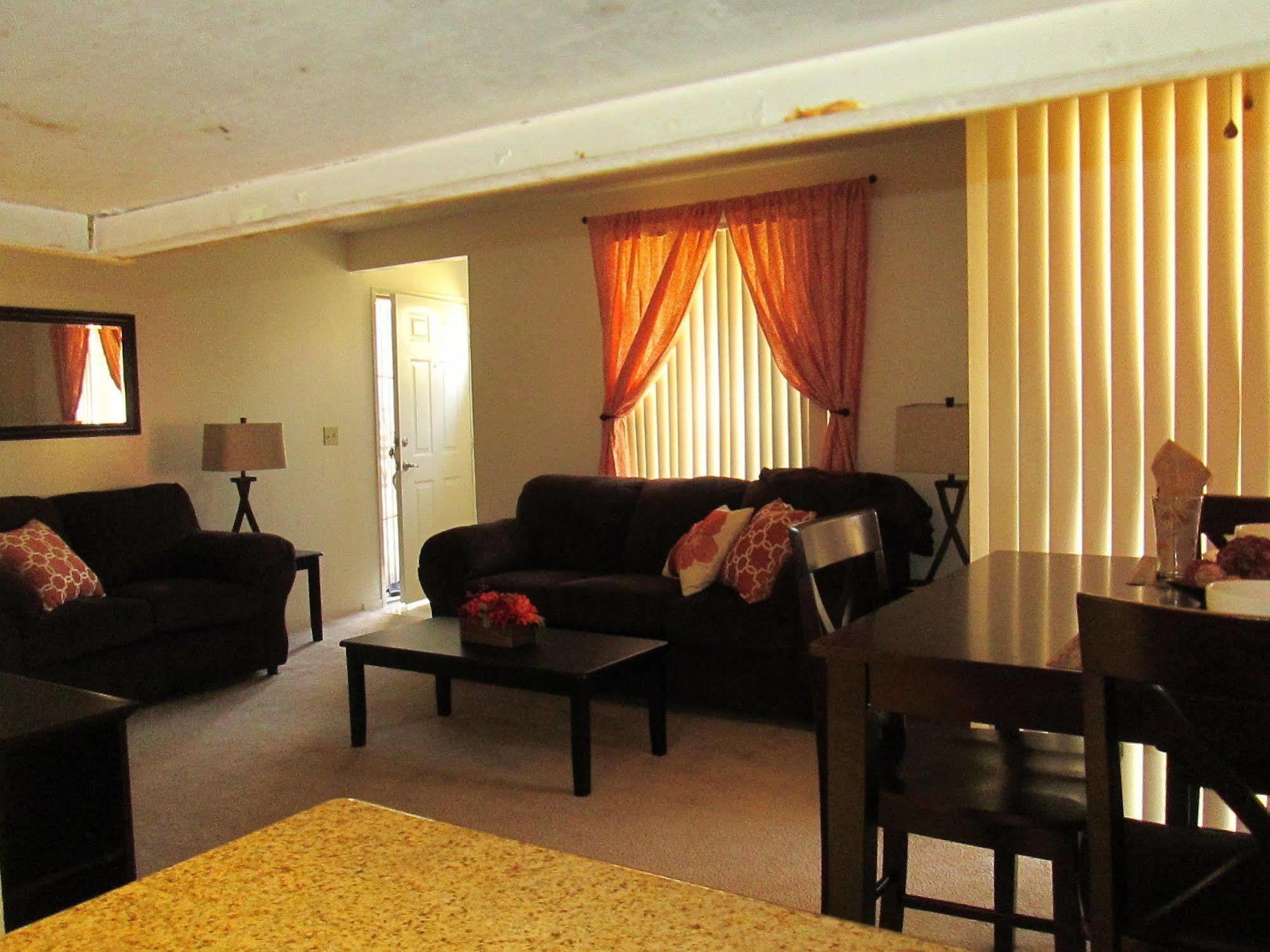 Whispering Meadows Apartments بيكرسفيلد المظهر الخارجي الصورة